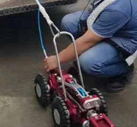 Herr Zhong von Macao1